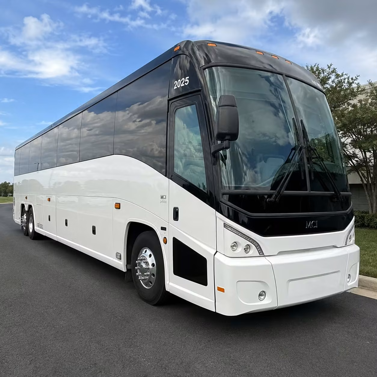 browse a large selection of buses for jacobs pavilion and keybank state theatre shows