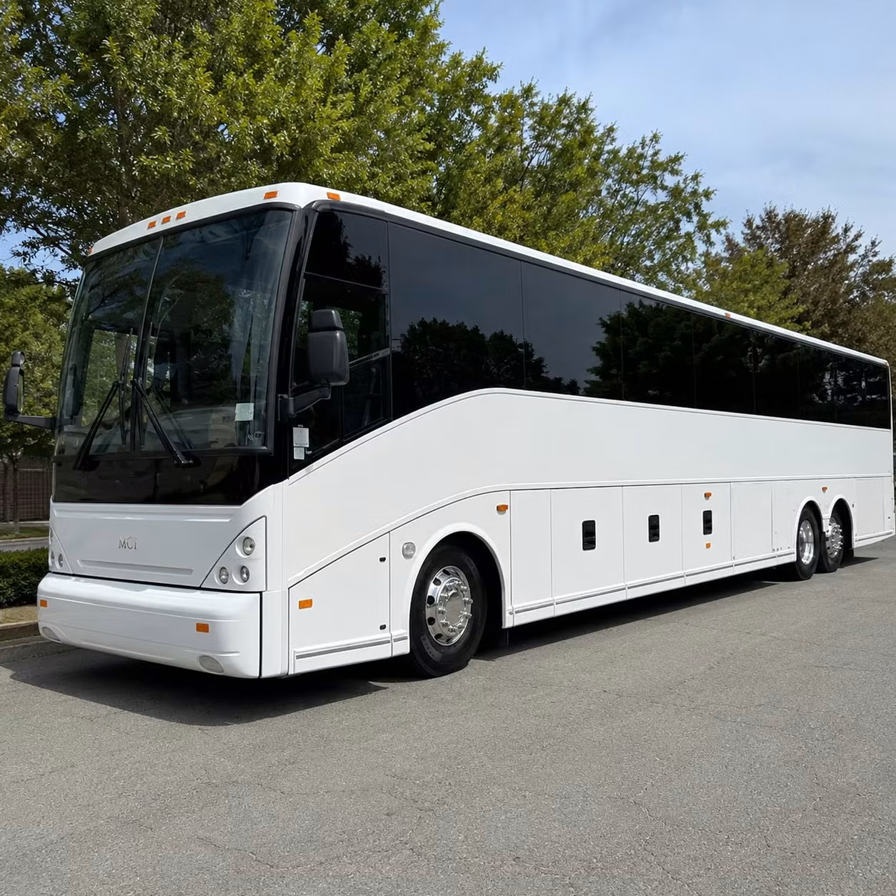 keeping large travel groups together from parma to akron canton airport