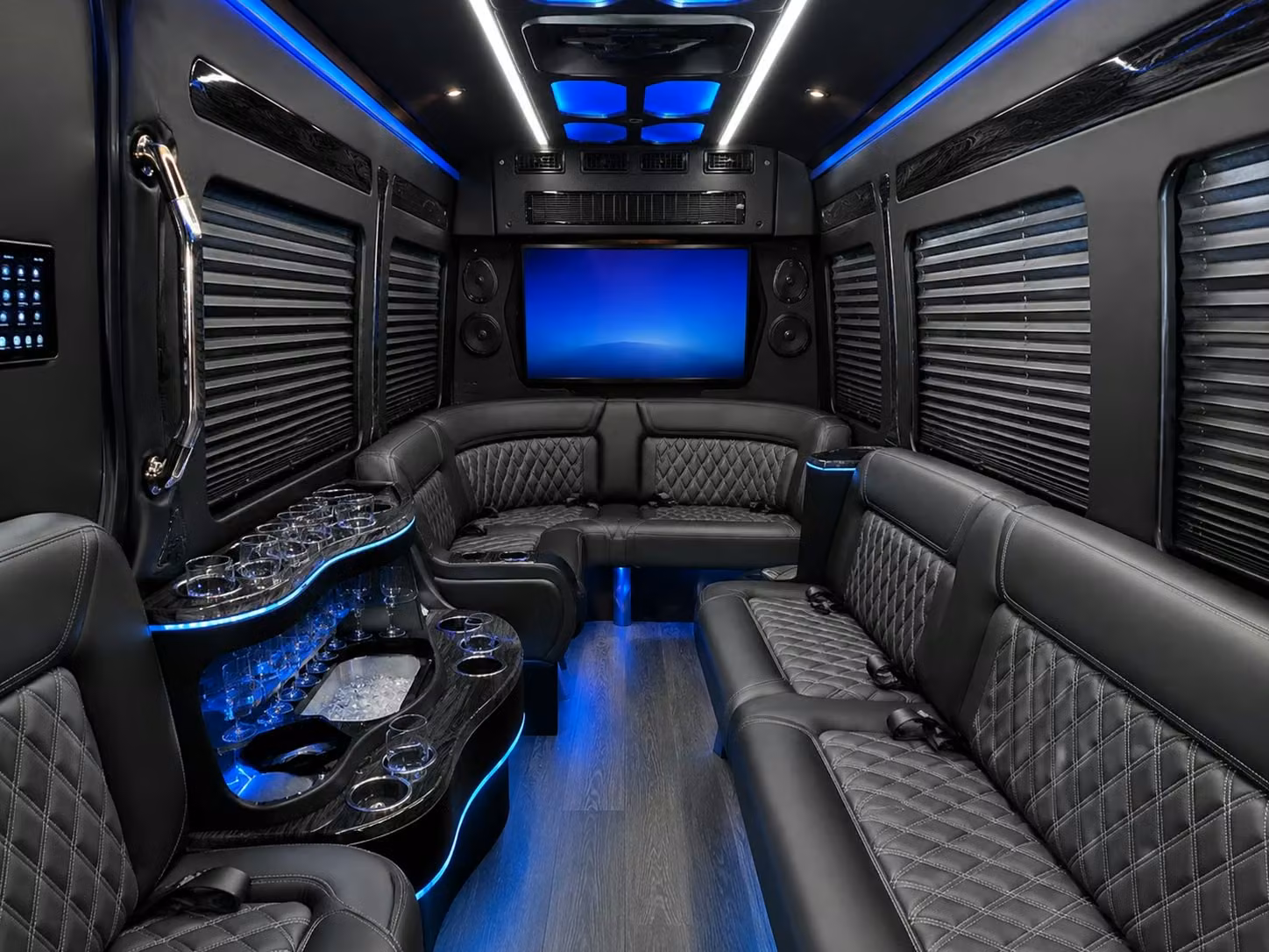 long distance field trip transportation from parma is easy with coachbusparma com